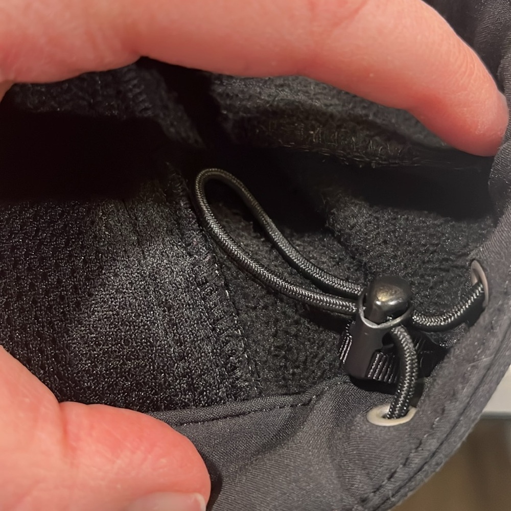 The North Face - small black hooded coat - Picture 8 of 12